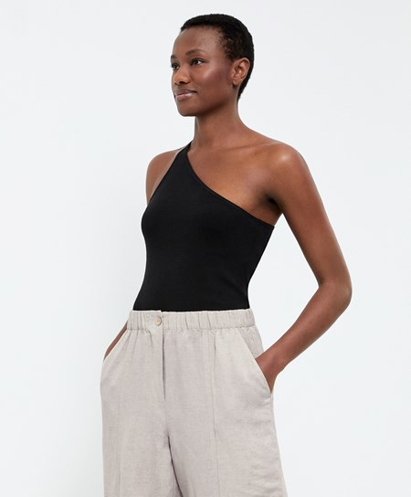 Oysho Asymmetric Knit Top Čierne | WGL201358