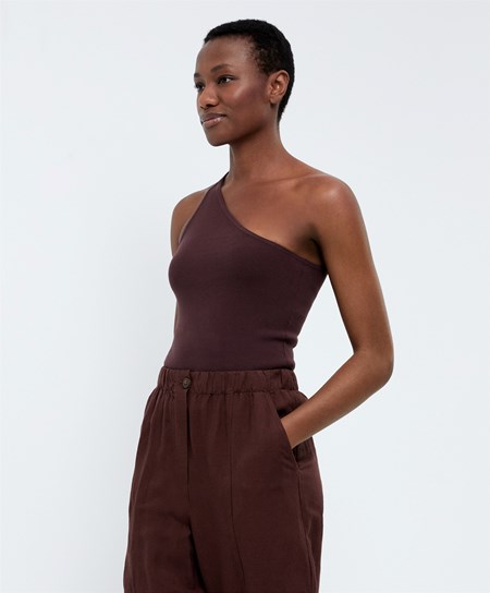 Oysho Asymmetric Knit Top Čokoláda | MLN130758