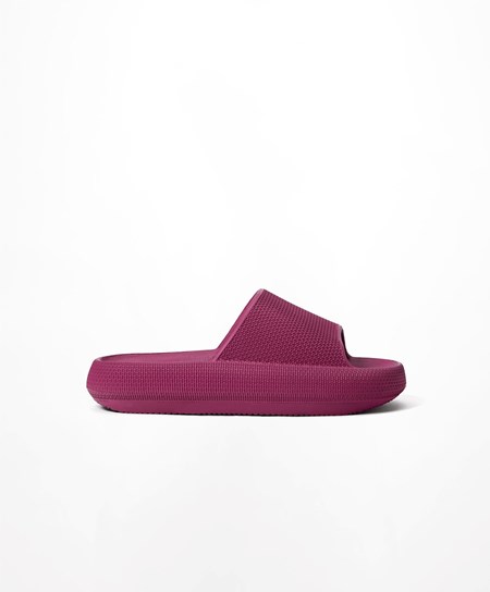 Oysho Flatform Sandals Nachový | WSR627931