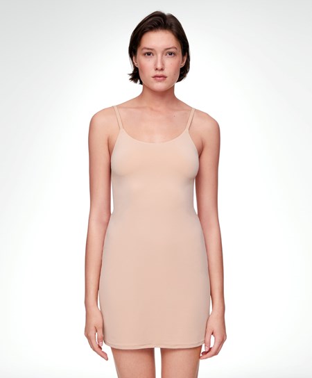 Oysho Invisible Remienkové Slip Béžové | AOD019435