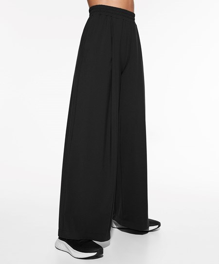 Oysho Light Touch Oversize Rovno-leg Trousers Čierne | TNA540162
