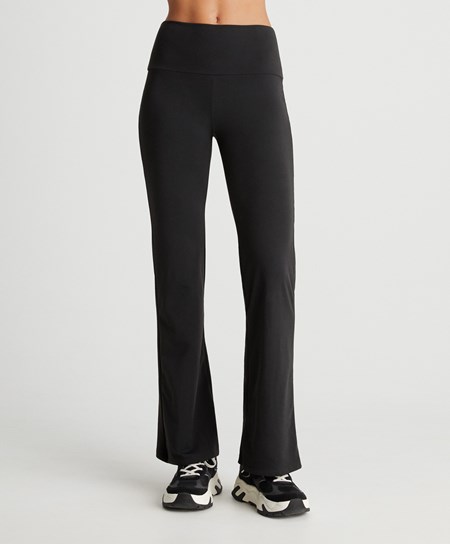 Oysho Light Warm Flare Trousers Čierne | BRT548976