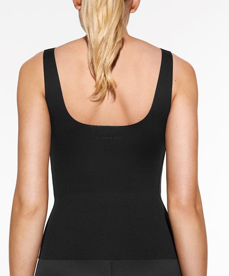 Oysho Perfect-adapt Vest Top With Cups Čierne | TBS498523